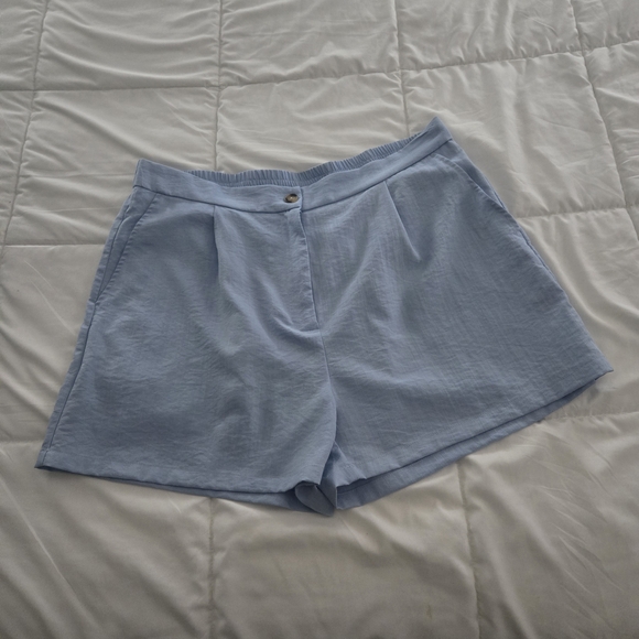 💚 2/$12 or 3/$17 PrettyGarden Light Blue Vest & Shorts Set - Picture 2 of 10